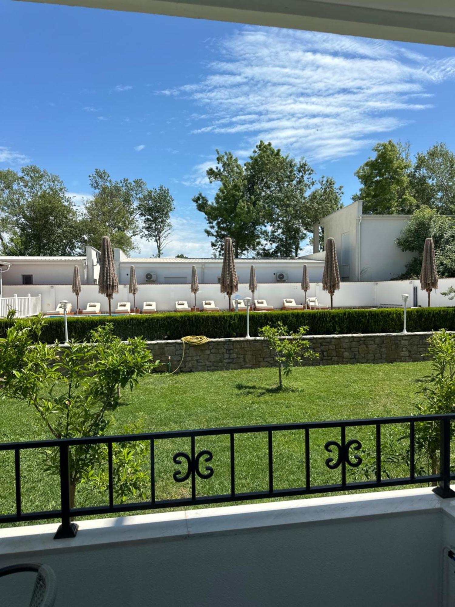 Residence Leora Улцинь Экстерьер фото